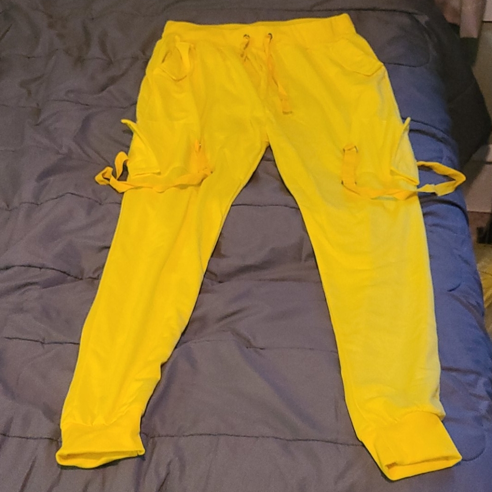 regular slim fit sweat pants